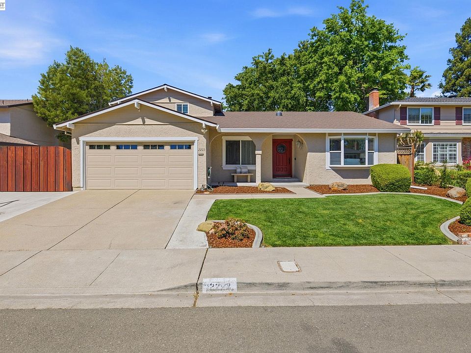 1st image of 2223 Camino Brazos