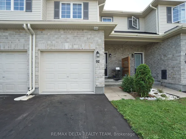92 Bellwood Dr, Arnprior, ON K7S 0H7