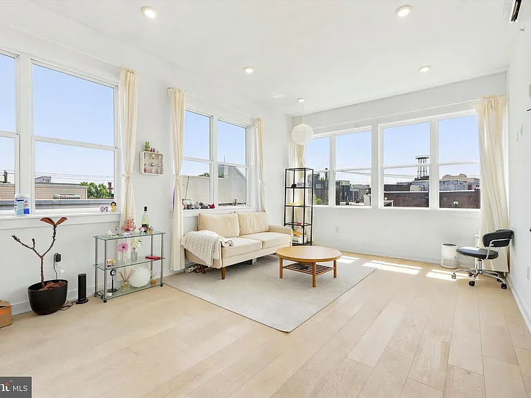 2525 Frankford Ave #3B — Photo 3