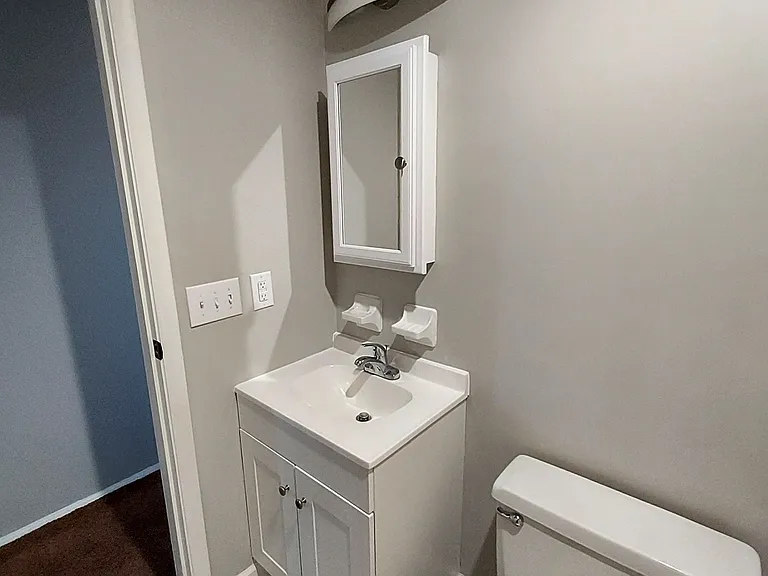 Alexandria Apts — Photo 6
