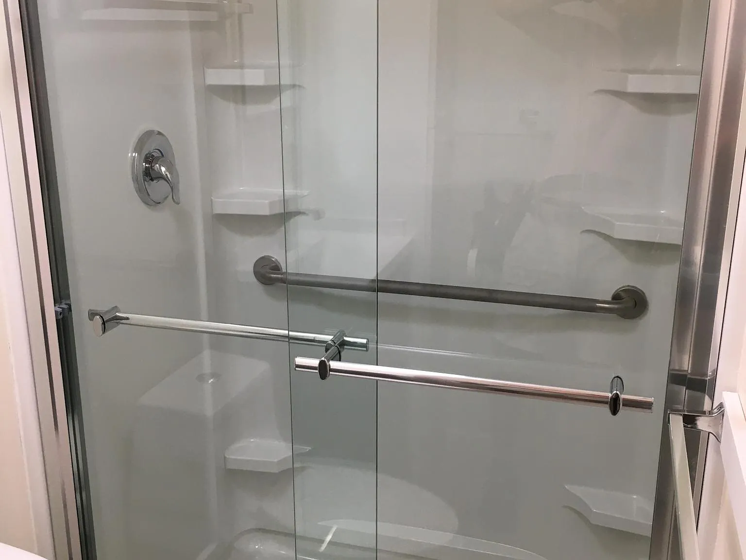 1 bed, 440 sqft, $1,350 — Photo 3