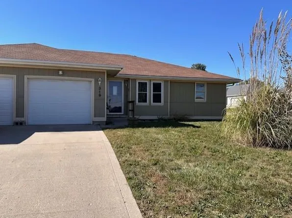 317 & 319 E 14th St, Cameron, MO 64429