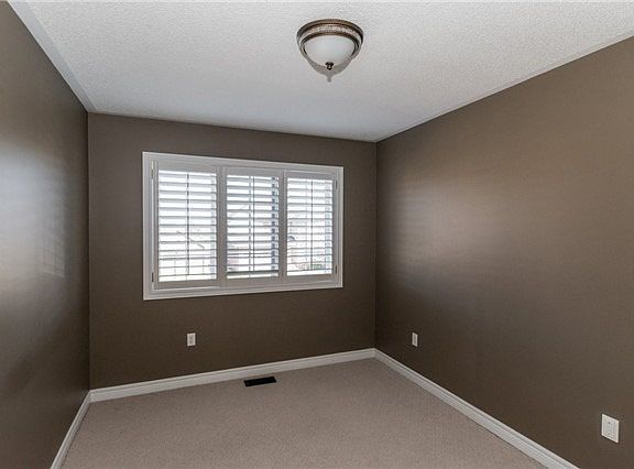 4th image of 1544 Bayshire Dr