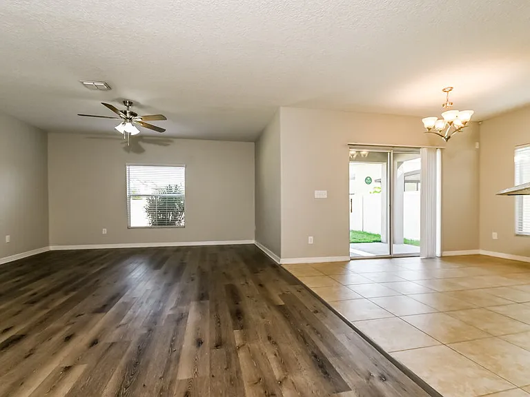 6402 Trent Creek Dr — Photo 4