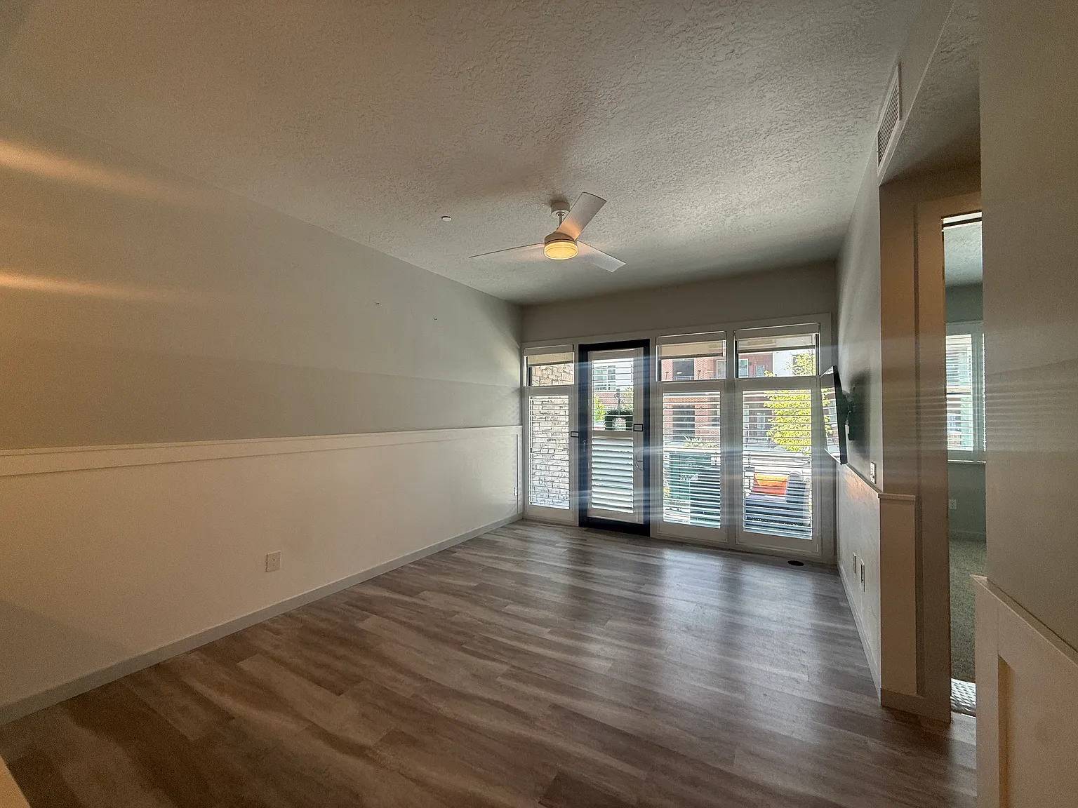 1 bed, 692 sqft, $1,995 — Photo 3