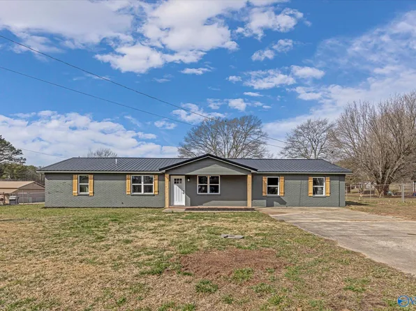 103 Dorothy St, Albertville, AL 35950