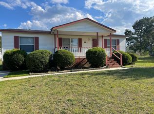 2605 Oglesby Dr, Raeford, NC 28376