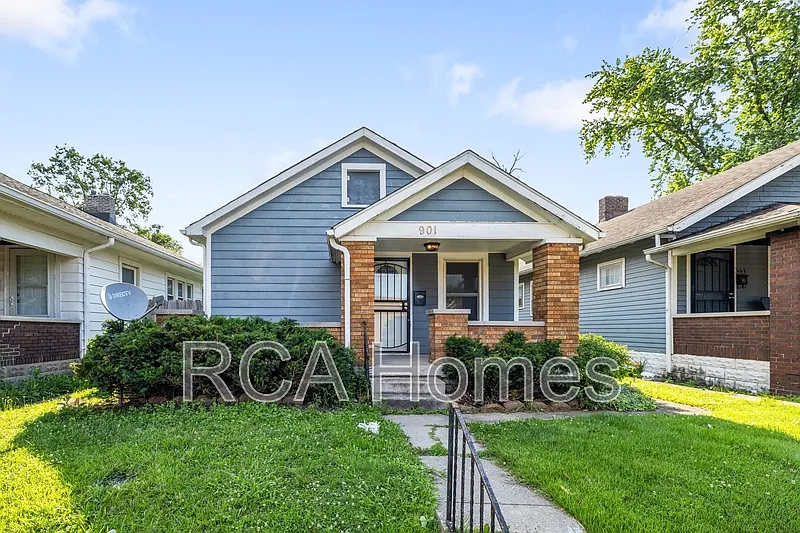 2 bed, 1.0 bath, $1,200 — Photo 1