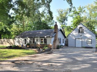 70383 Elkhart Rd, Edwardsburg, MI 49112