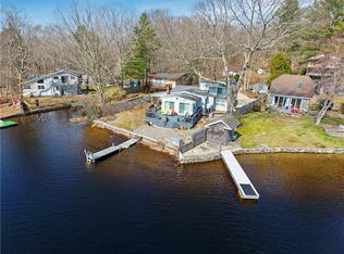 142 W Shore Dr, Exeter, RI 02822