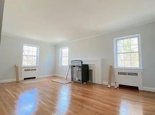 1131 Beacon St APT 6, Brookline, MA 02446