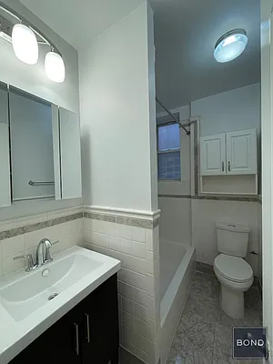 Rented by Bond New York | media 10