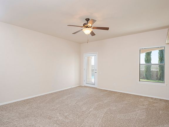 5th image of 4431 Miramar Arc
