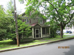 9 Potter St, Whitehall, NY 12887