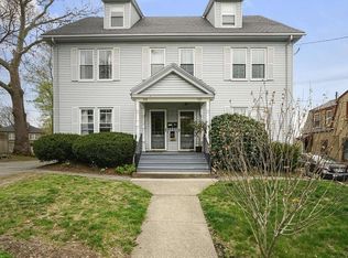 947-949 Chestnut St UNIT 2, Newton, MA 02464