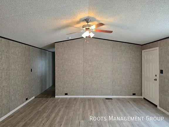 3rd image of 310 Scobey Ave Trailer 313