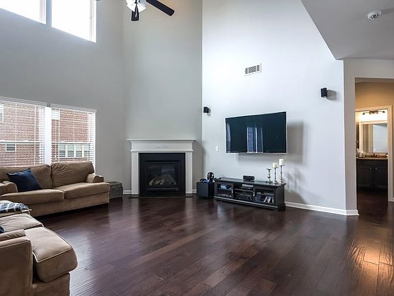 3rd image of 2902 Pendergrast Ct