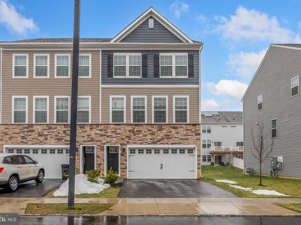 29 Sisters Farmstead Rd, Mount Laurel, NJ 08054