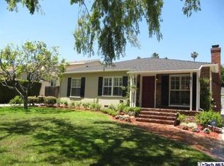 2355 Queensberry Rd, Pasadena, CA 91104