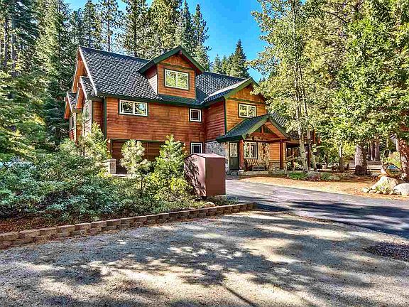 3rd image of 8747 Victoria Cir