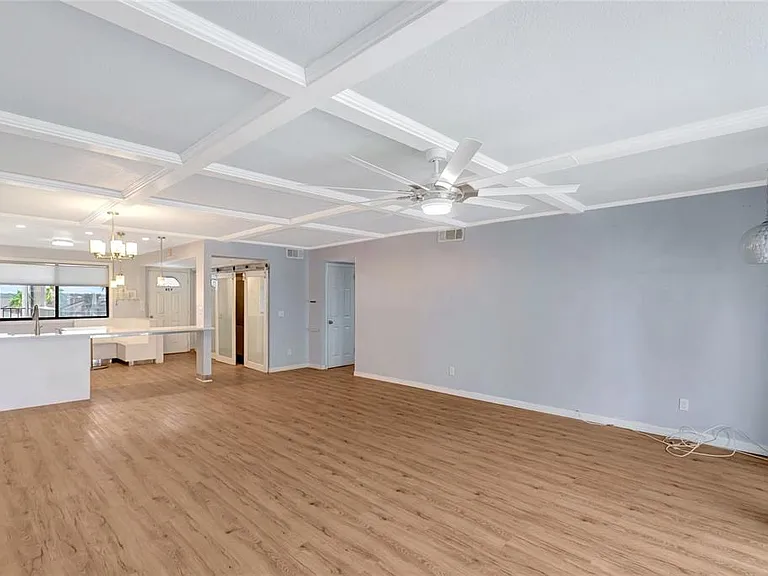 1581 Gulf Blvd #302N — Photo 12