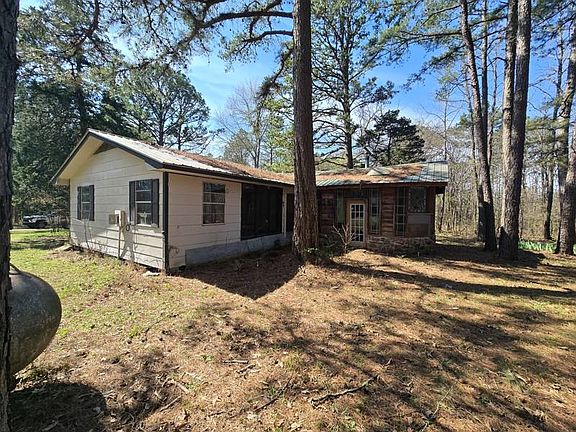 4th image of 22472 Spruce Loop