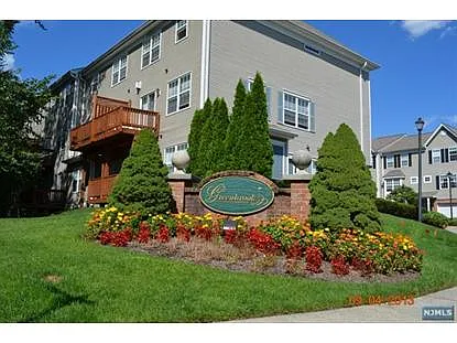 47 Greenbrook Dr photo 1