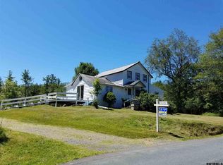 1058 Taborton Rd, Sand Lake, NY 12153