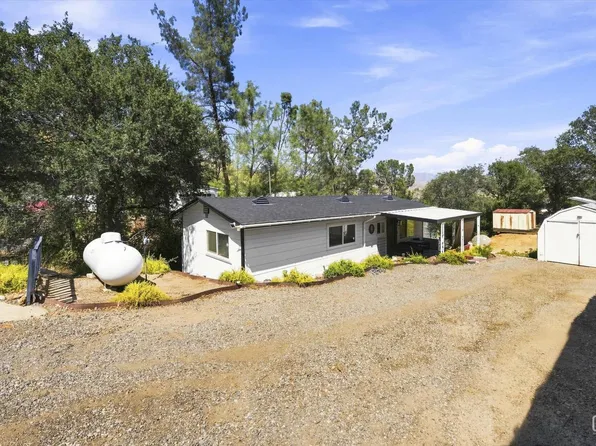 32 Pinebrook Dr, Wofford Heights, CA 93285