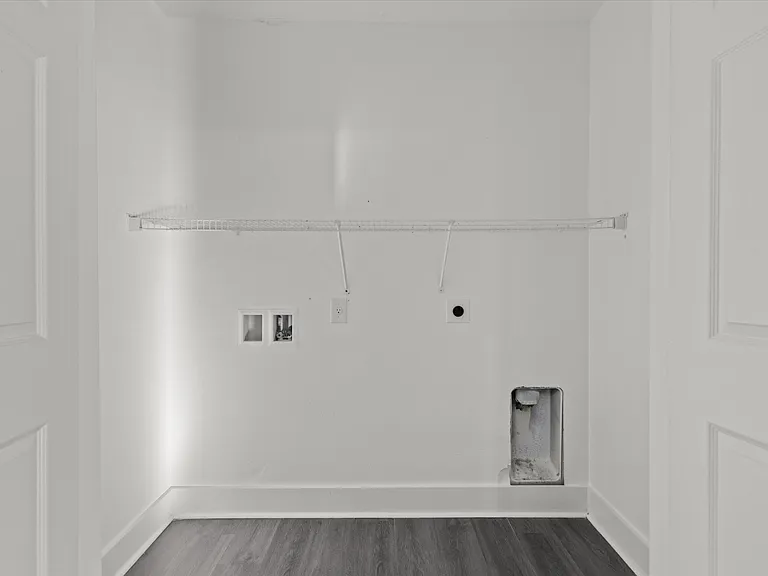 341 Mertle Dr NE — Photo 10