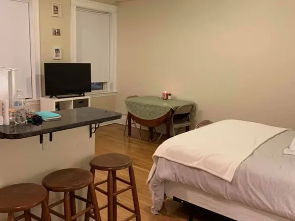 1181 Commonwealth Ave #15, Allston, MA 02134