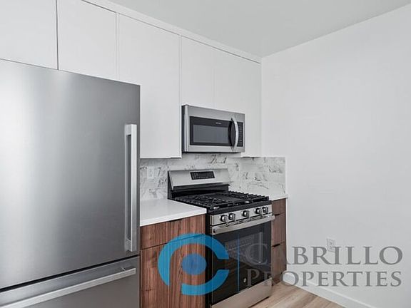 2nd image of 4665 34th St Unit 1