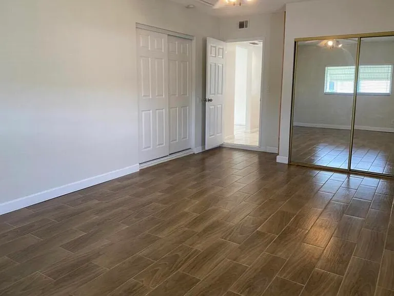 1230 SE 14th Dr — Photo 17