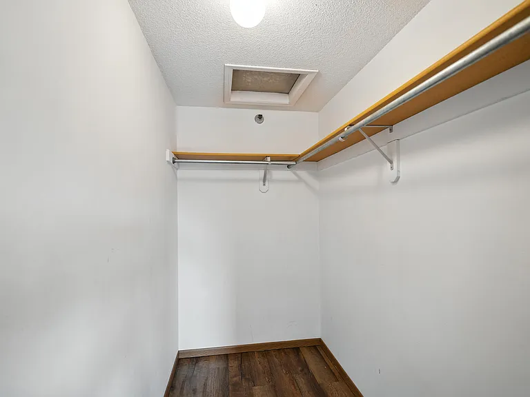 600 Squaw Creek Dr #225 — Photo 2