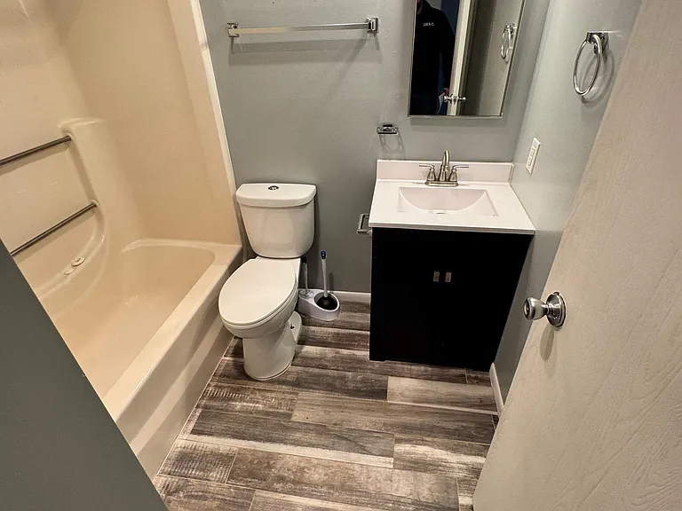 610 Greene St #1 — Photo 11