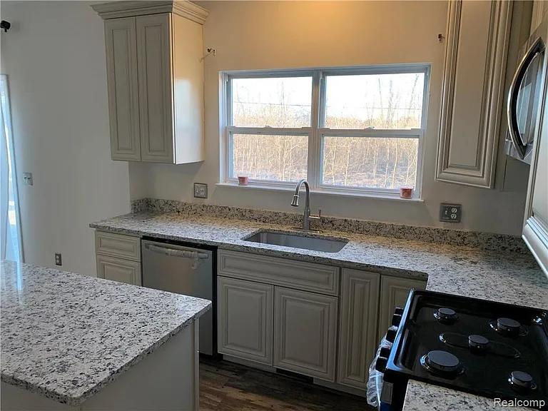 4783 Hickory Pointe Blvd — Photo 10