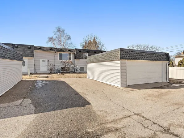 3668 Conroy Ct, Inver Grove Heights, MN 55076