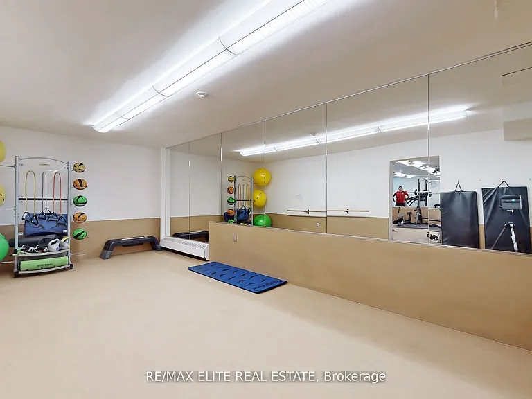 360 Ridelle Ave #1407 — Photo 26