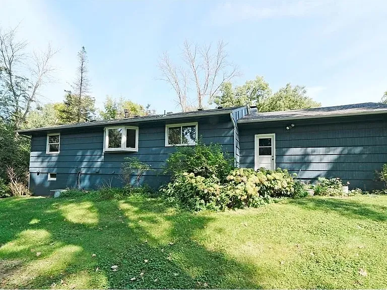 148 Ridgeview Ln E — Photo 4