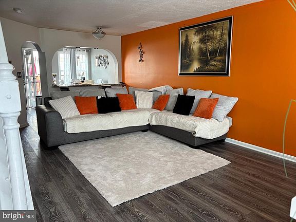 2nd image of 11048 Sentry Ridge Rd