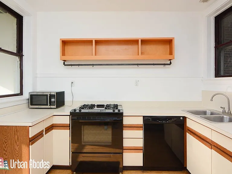 1309 W Newport Ave #2AC — Photo 7