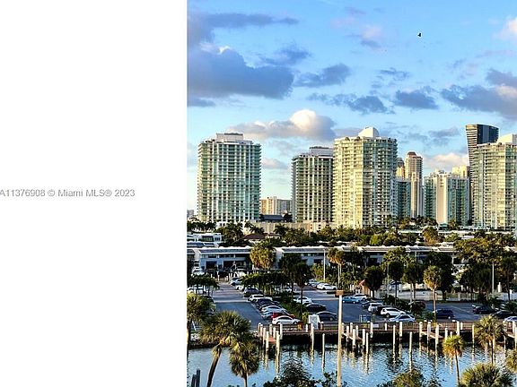 5th image of 500 Bayview Dr APT 532