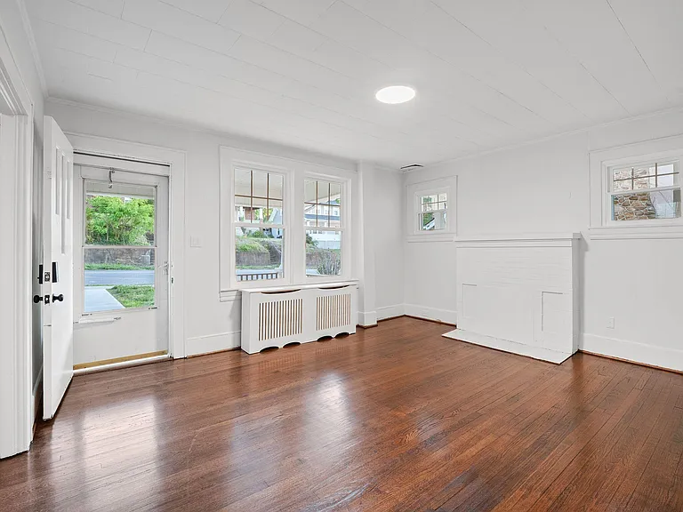 520 Riverland Rd SE — Photo 5