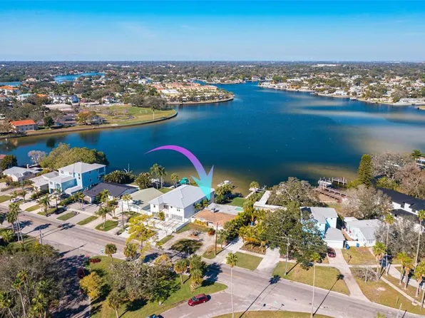 3426 Overlook Dr NE, Saint Petersburg, FL 33703