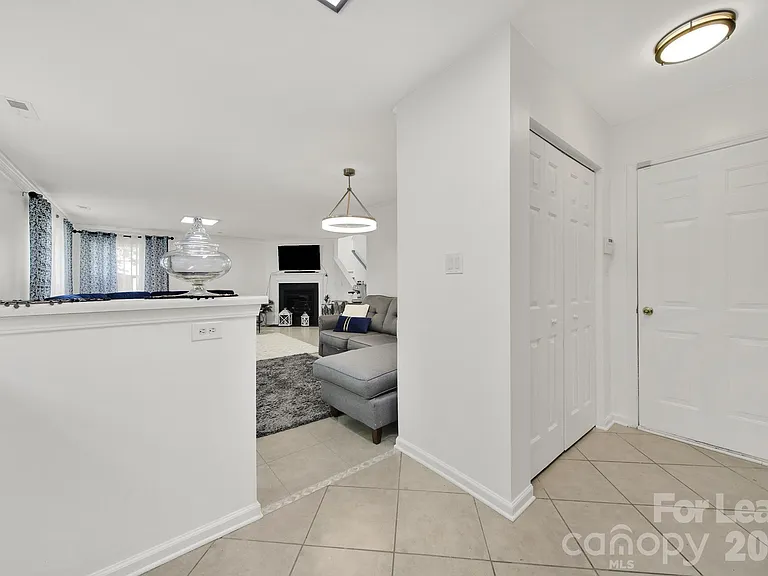 10541 Haddington Dr NW — Photo 27