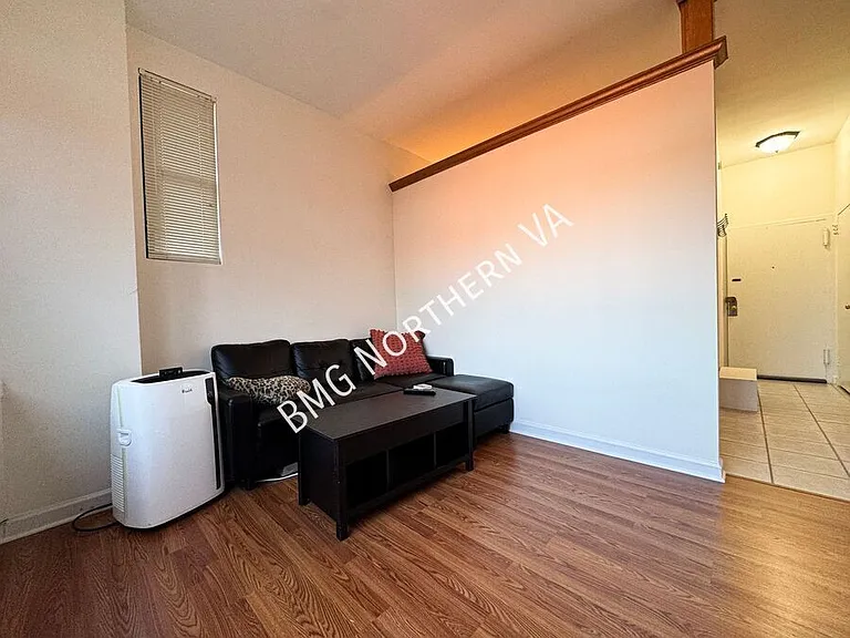 1011 Arlington Blvd #1105 — Photo 5