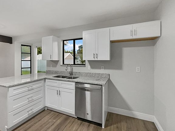 5th image of 2314 Hidden Lake St #2