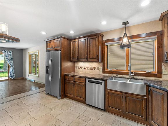 3rd image of 2540 S 95th STREET