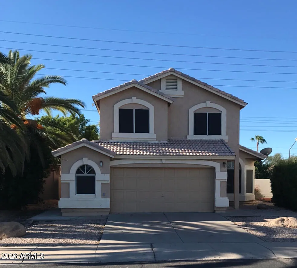 3 bed, 2.5 bath, 1603 sqft, $2,400 — Photo 1