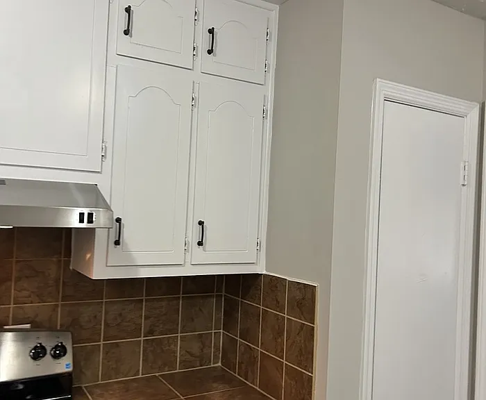 2330 Maryland Ct — Photo 5